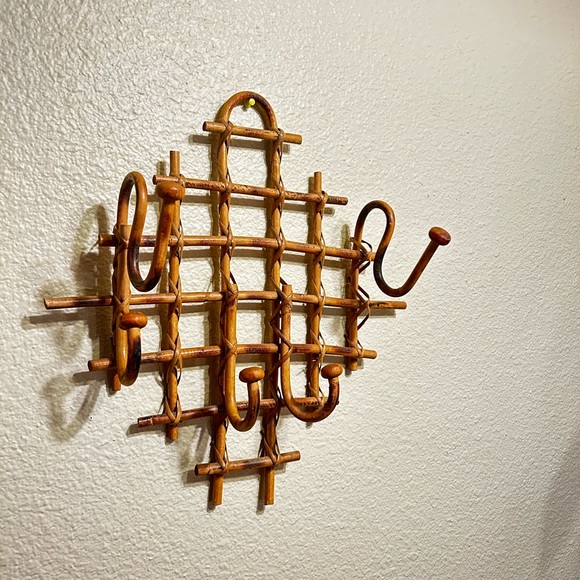 Vintage rattan bamboo coat/hat rack - Picture 2 of 3